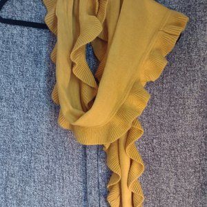 Ruffled scarf
